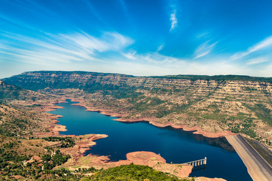 Mahabaleshwar luxury caravan hill station trip